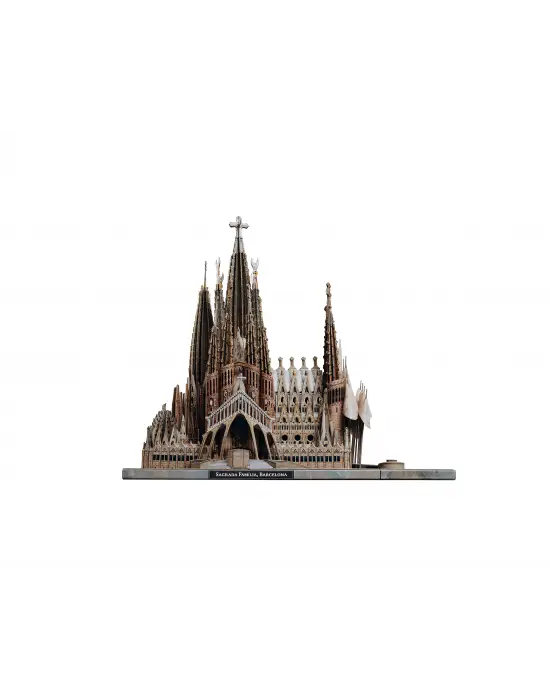 3D Yapboz Sagrada Familia Gerçekçi Kartondan Model 1/700 Ölçek 370 Parça 22 cm x 25 cm
