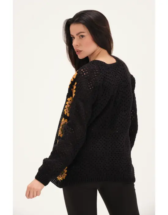 Siparişe Göre Hazırlanır Kare Motifli El Örgü Hırka