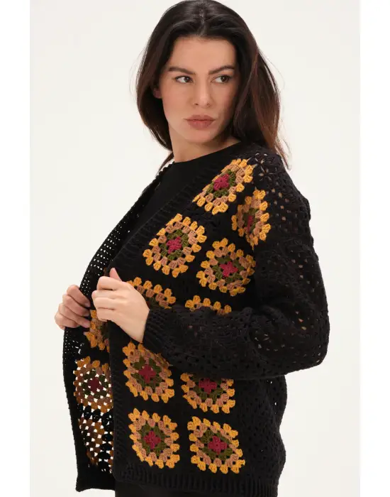 Siparişe Göre Hazırlanır Kare Motifli El Örgü Hırka