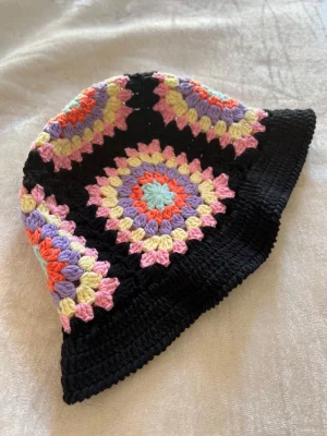 El Örgüsü Beanie Bucket Bere