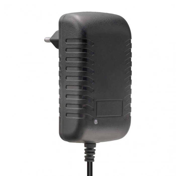 Weko 14.4 Volt - 2 Amper 5.5*2.5 Uçlu Kırmızı Yeşil Ledli Yerli Üretim Akü Şarj Cihazı