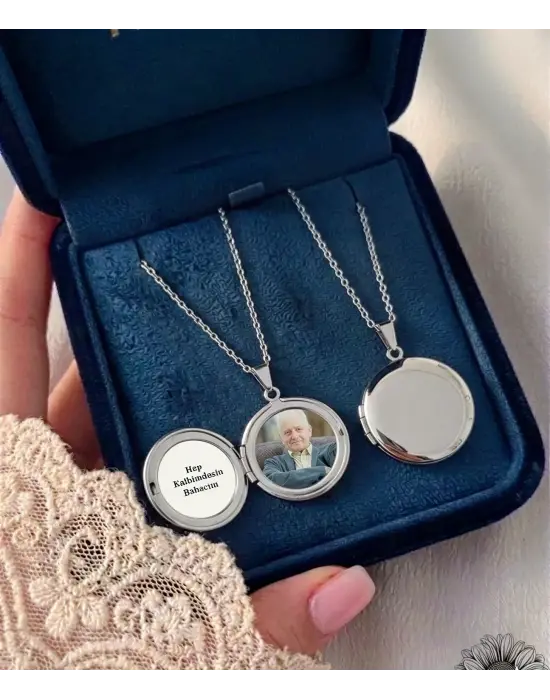 Gümüş Renk Kapaklı çelik kolye yazı detaylı