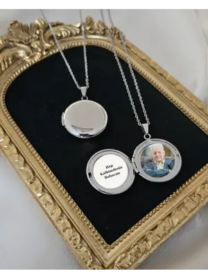 Gümüş Renk Kapaklı çelik kolye yazı detaylı