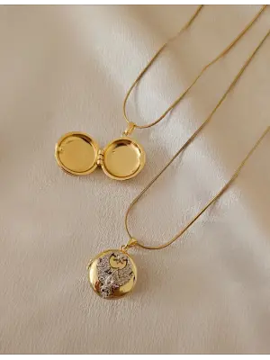 Alya Kolyesi Fotoğraflı