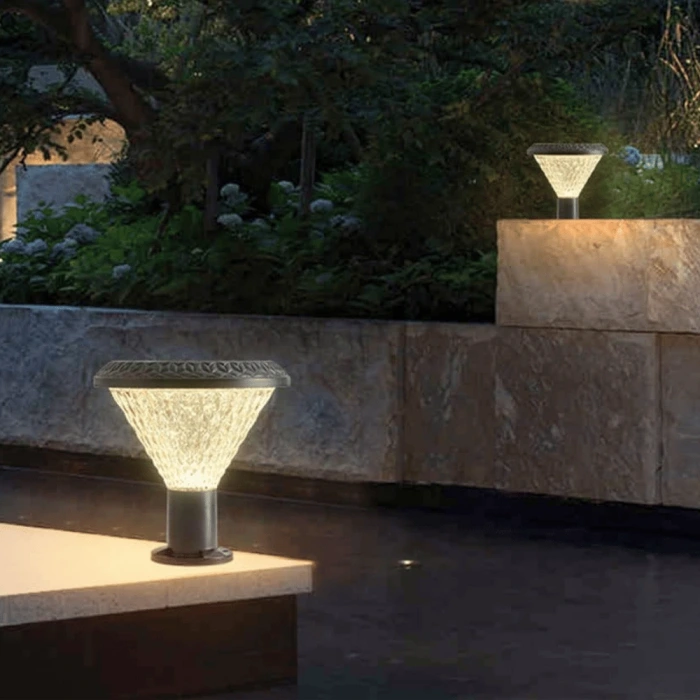 100W Solar Bahçe Armatürü ; Kumandalı ; 2400lm ; 6500K-4000K-3200K Seçmeli