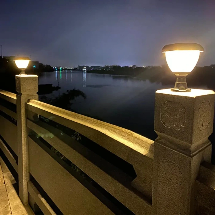 50W Solar Bahçe Armatürü ; Kumandalı ; 1000lm ; 6500K-3200K-RGB Seçmeli