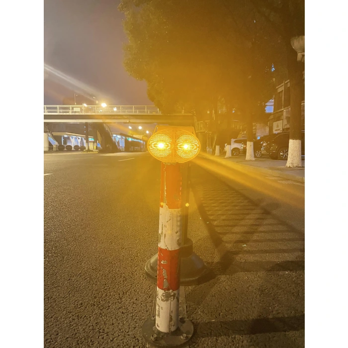 20W Solar Fener ; 320lm ; İKAZ