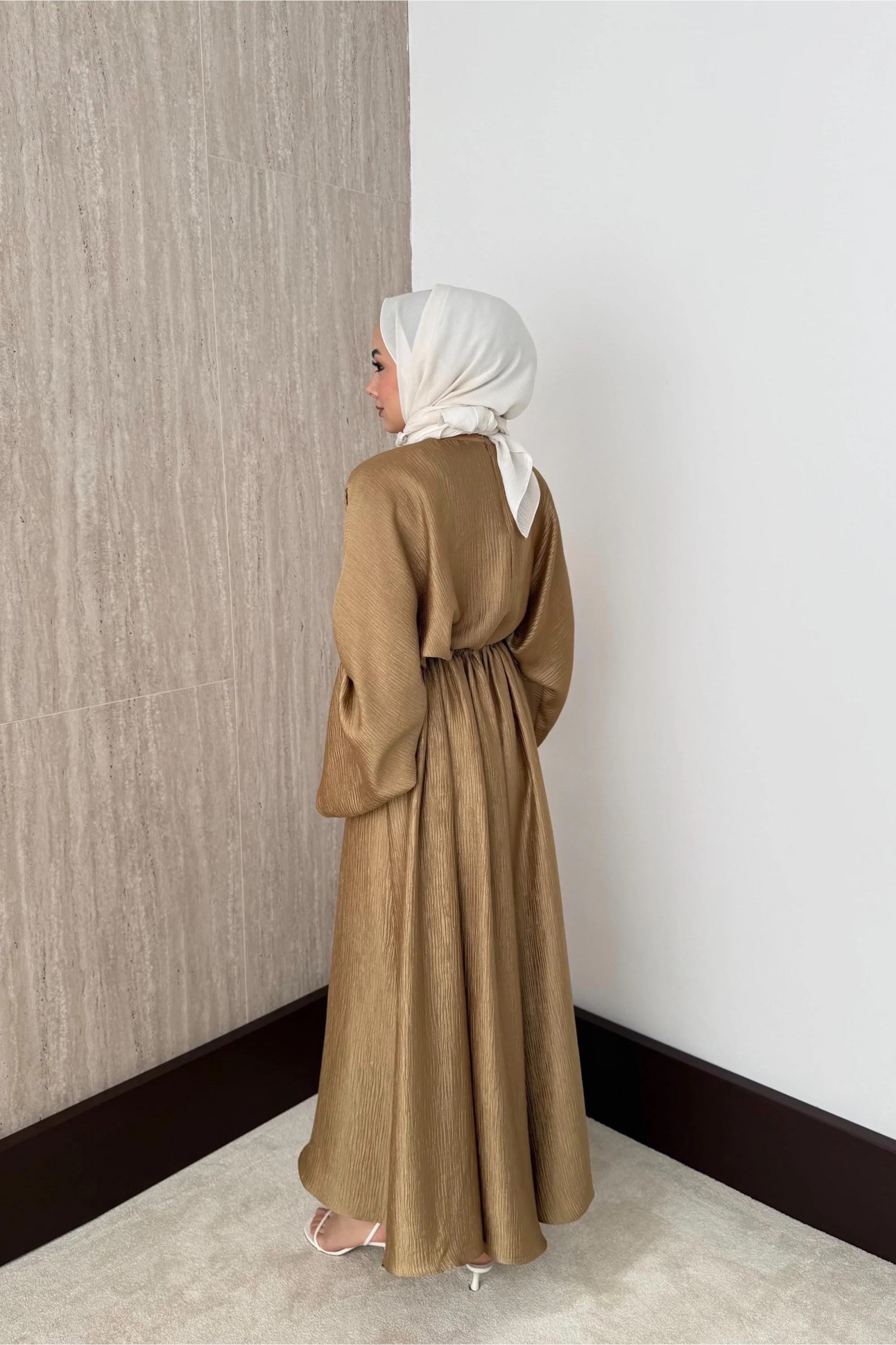Jakarlı Saten Pantolonlu Takım - Gold