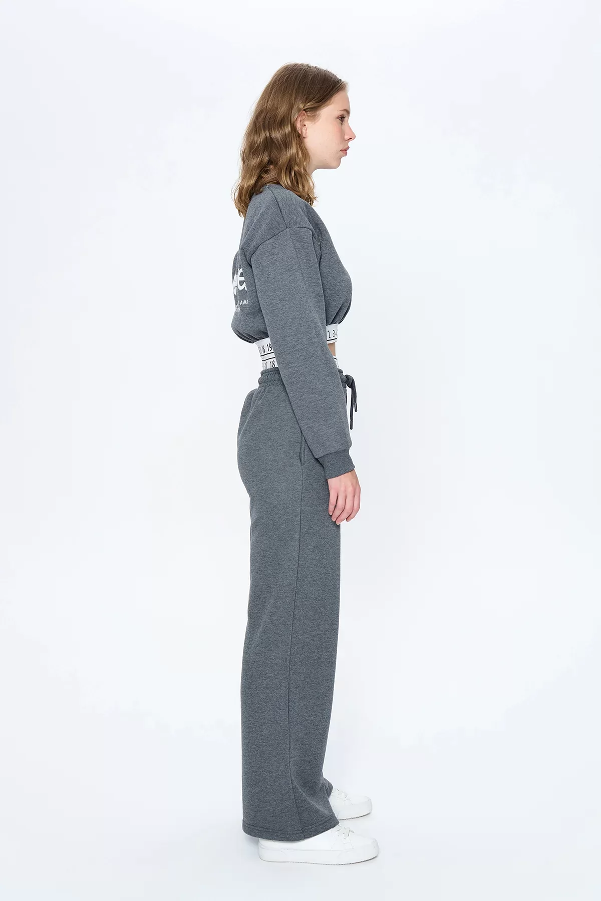 Beli Sayı Detaylı Crop Sweatshirt Antrasit
