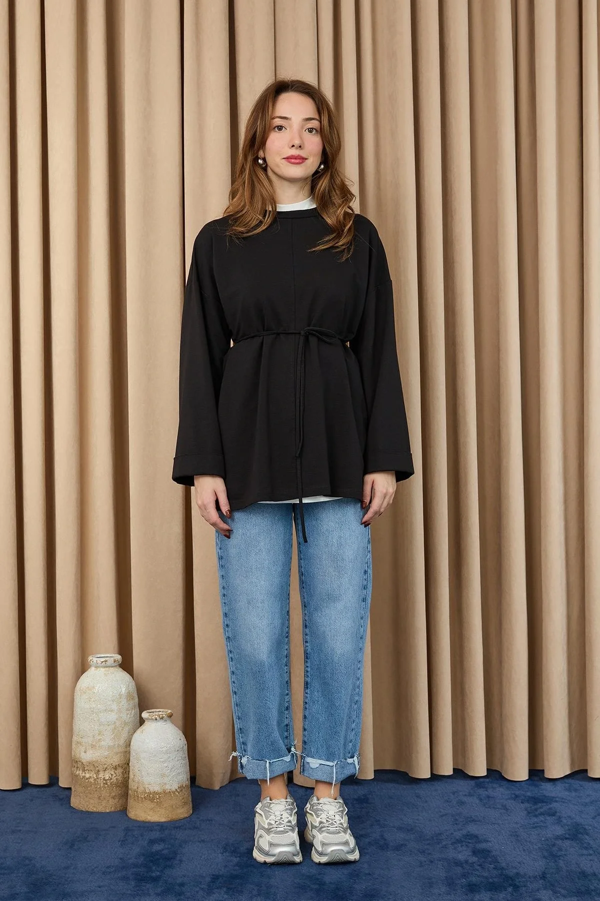 Kadın Düşük Omuz Detaylı Bağlama Aksesuarlı Bluz