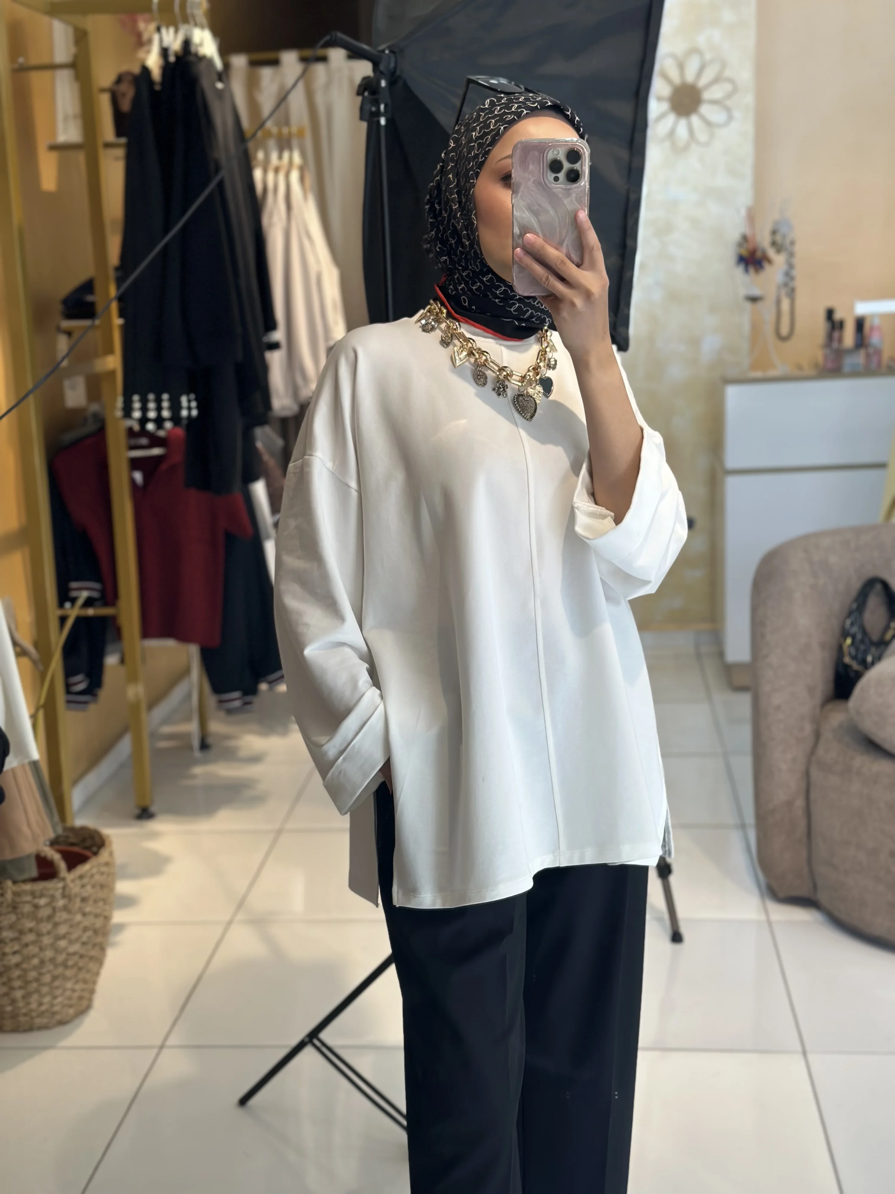 Kadın Düşük Omuz Detaylı Bağlama Aksesuarlı Bluz