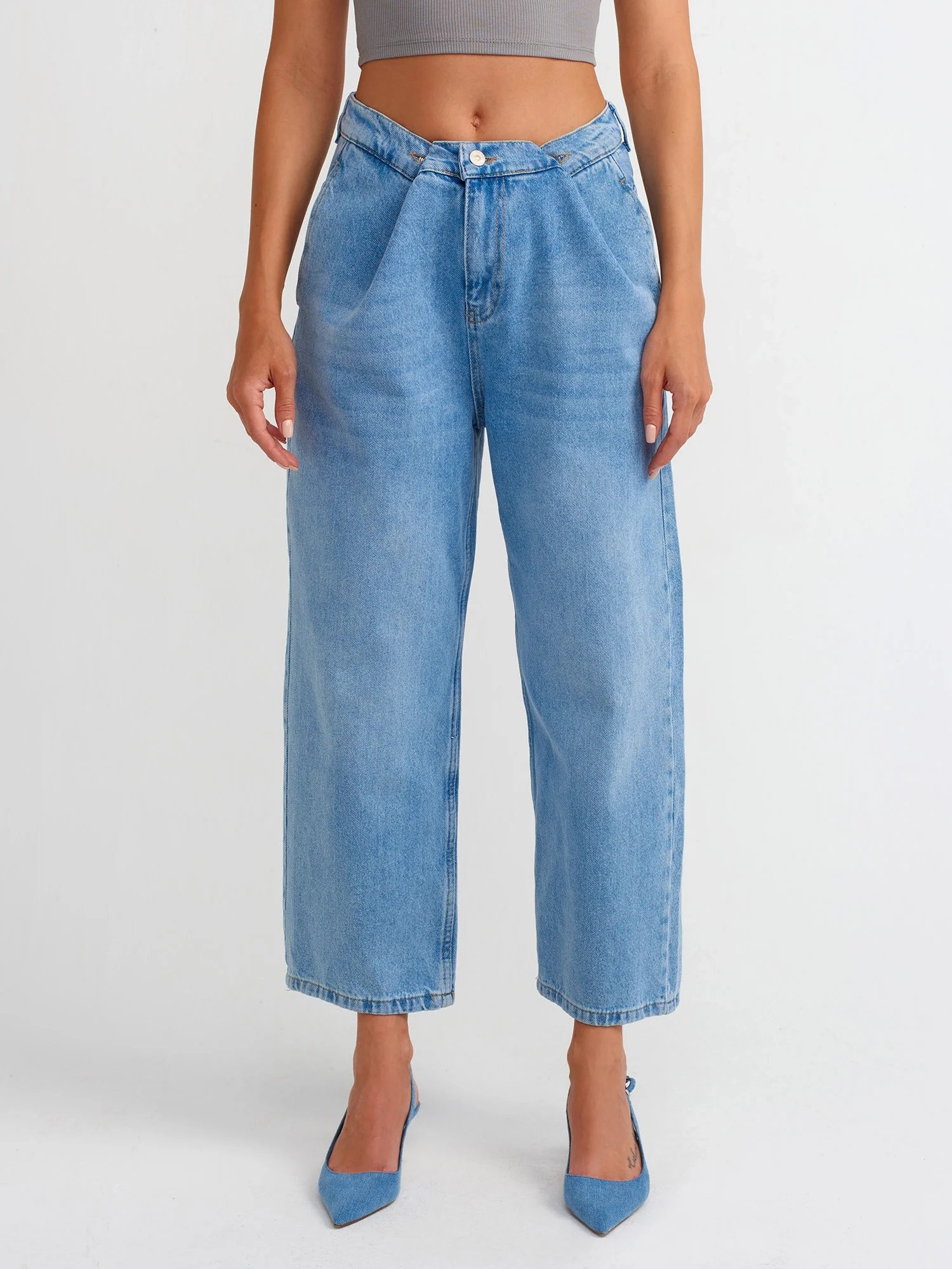 Kemeri Ayarlanabilir Kısa Balon Denim Pantolon-Mavi