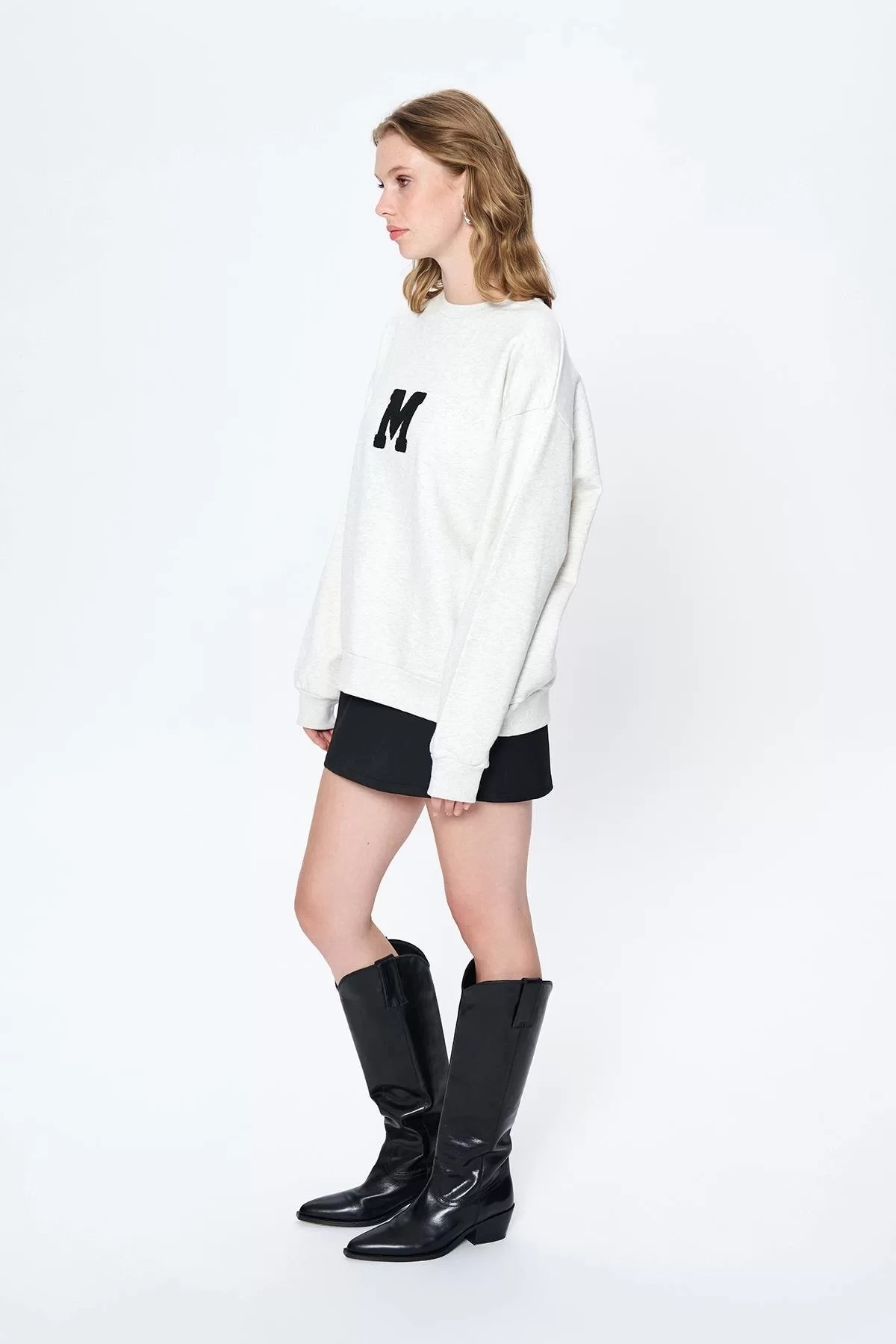 Nakış Detaylı Gri Sweatshirt