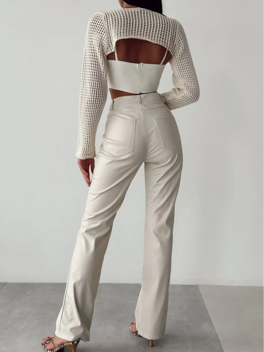 Paça Fermuarlı Deri Pantolon