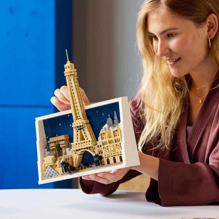 21064 Lego Architecture Paris – Aşıklar Şehri 958 parça +18 yaş
