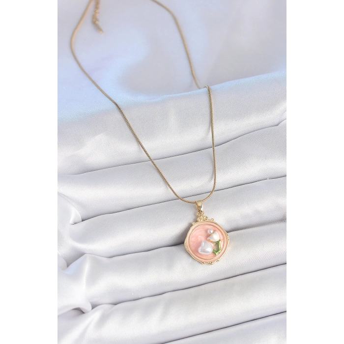 316L Çelik Gold Renk Zincir Pembe Mineli İncili Çiçek İşlemeli Portre Model Kadın Kolye