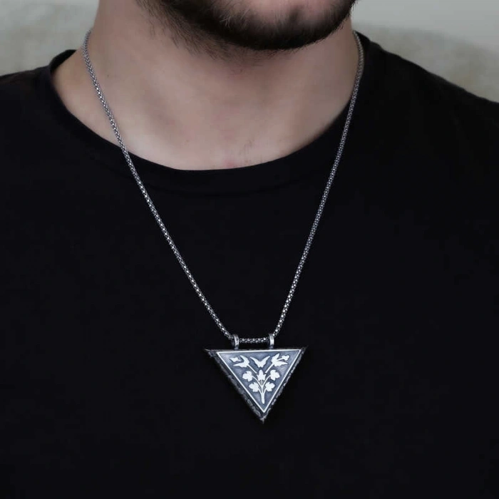 925 Ayar Gümüş Üçgen İçi Açılabilen Çiçek Muskalık Gümüş Kolye T6010 (74)