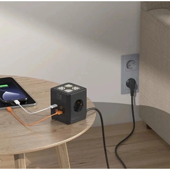 Akım Korumalı 3’lü Priz Gece Lambalı 25w 2xusb 2xtype-c Çıkış Yüksek Gerilim Koruma Priz Çoğaltıcı