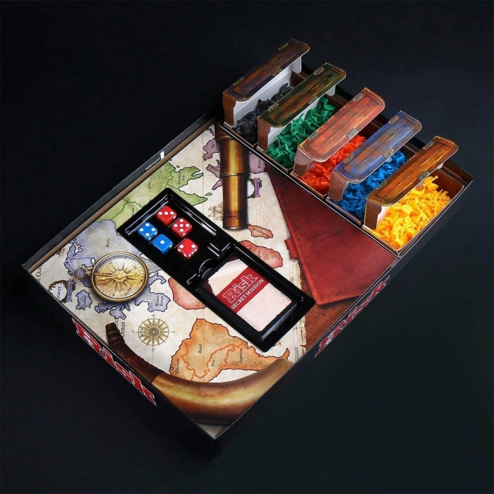 B7404 Hasbro  - Risk +10 yaş - 1 Adet