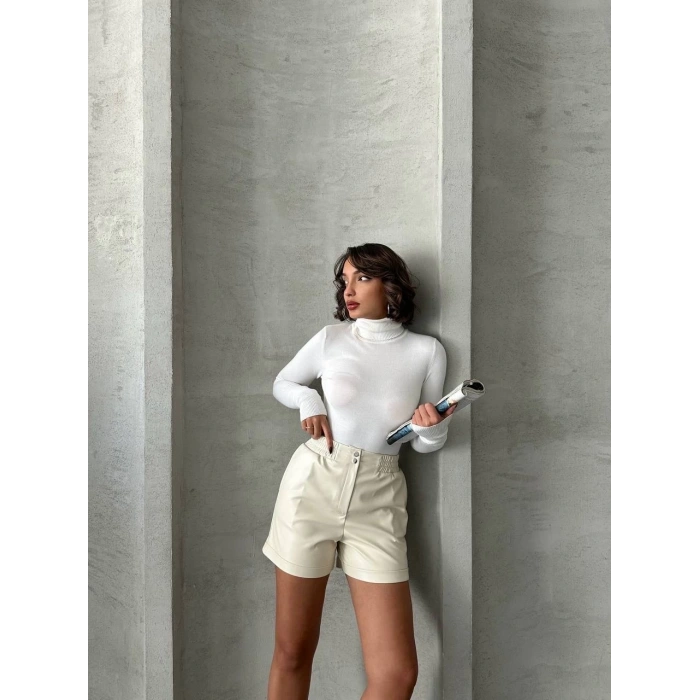 Beli lastikli çıtçıtlı deri şort  w241007