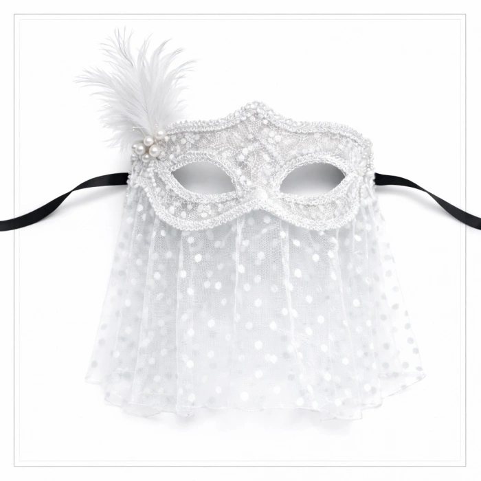 Beyaz Dantel Tüllü Peçeli Parti Maskesi – Tüylü İnci Detaylı