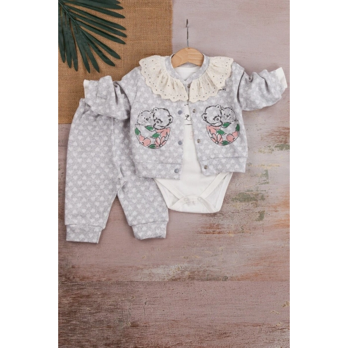 Brode İşlemeli Kalp Desenli 3lü Hırkalı Kız Bebek Takım