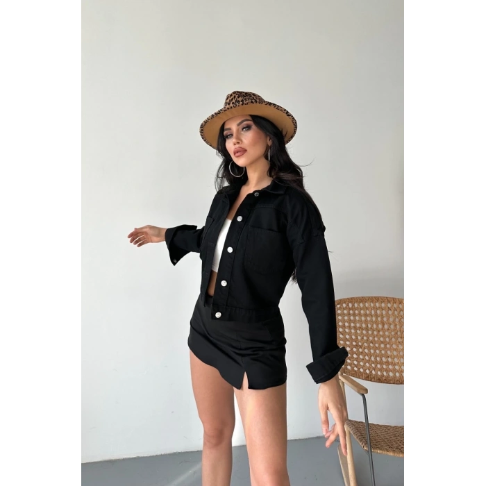 Çift cepli kol katlamalı süper taş enzim yılı crop kot ceket siyah