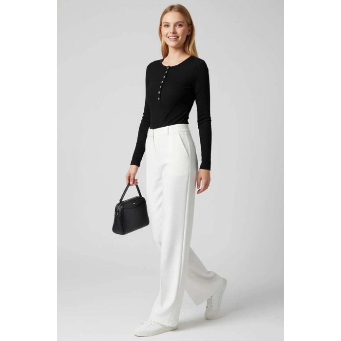 Çıtçıt Detaylı Bluz Siyah