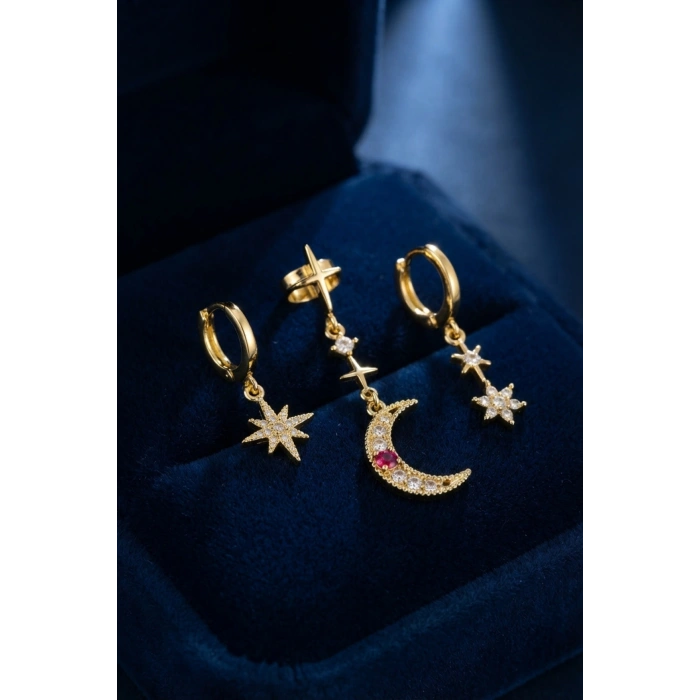Gold Renk 3 lü Ay ve Yıldız Model Küpe