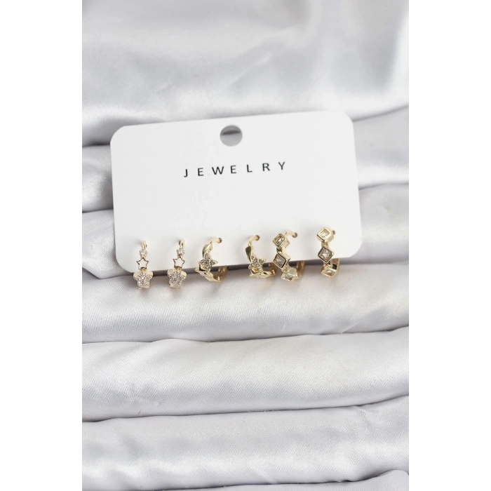 Gold Renk Pirinç Yıldız Modelli Kadın Küpe Seti