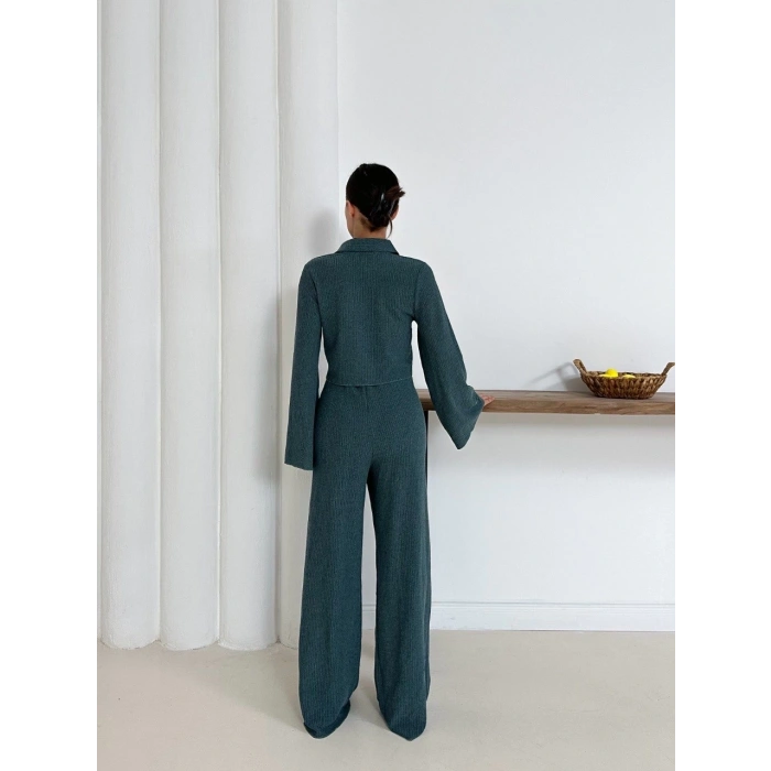 Gömlek yaka kaplama düğmeli takım petrol yeşili