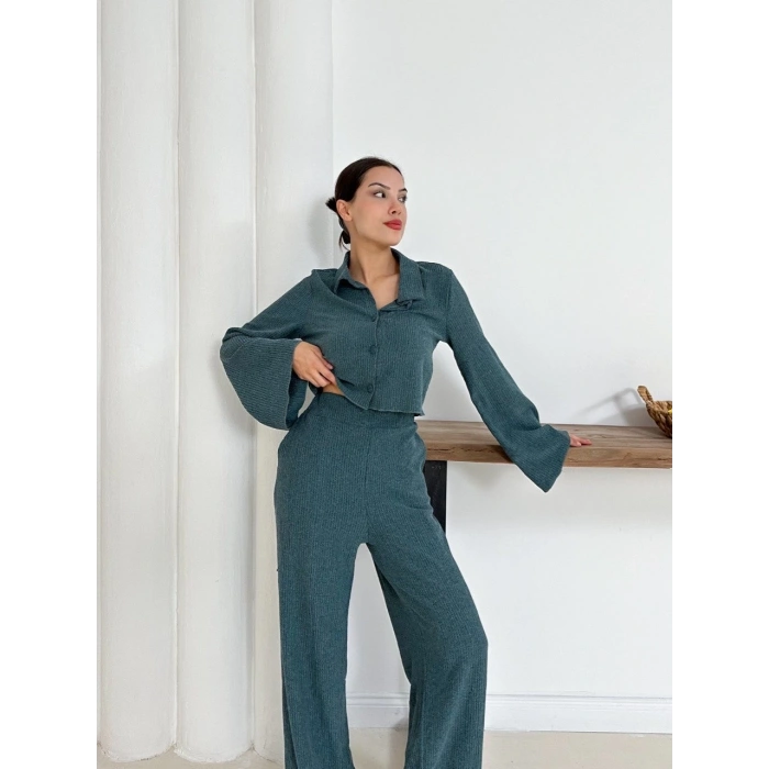Gömlek yaka kaplama düğmeli takım petrol yeşili