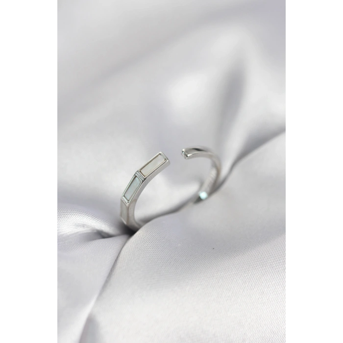 Gümüş Renk Sedefli Çubuk Model Kadın Yüzük