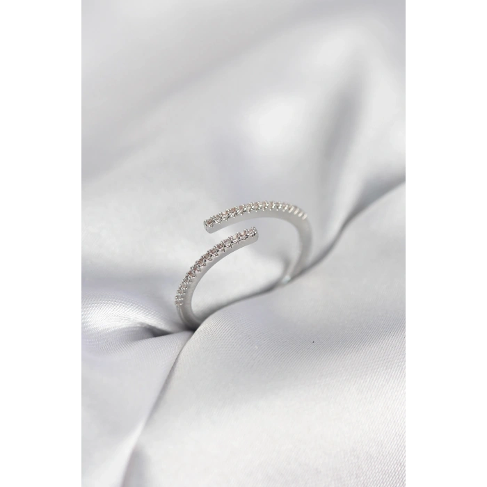 Gümüş Renk Zirkon Taşlı Yılan Tarz Kadın Yüzük