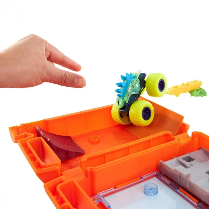 HXT04 Hot Wheels  Trucks Taşınabilir Oyun Seti