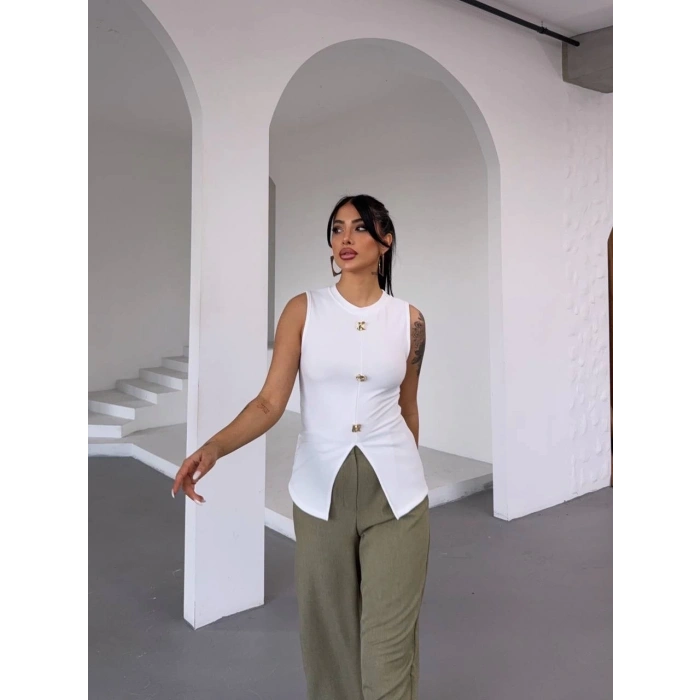 Kadın beyaz bisiklet yaka gold düğmeli ottoman bluz