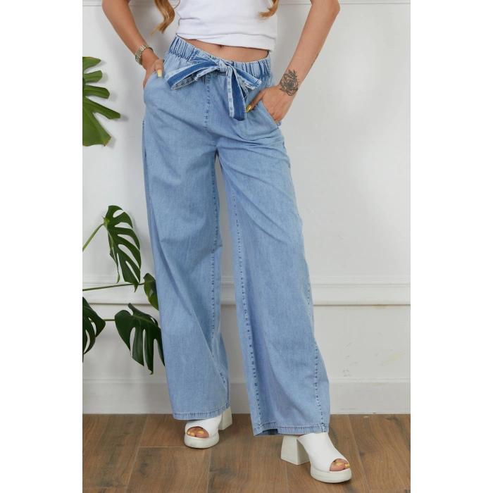 Kadın Rahat Kesim Beli Lastikli İ̇nce Kot Pantolon