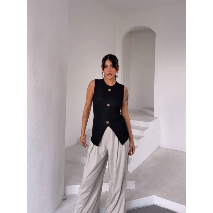 Kadın siyah bisiklet yaka gold düğmeli ottoman bluz