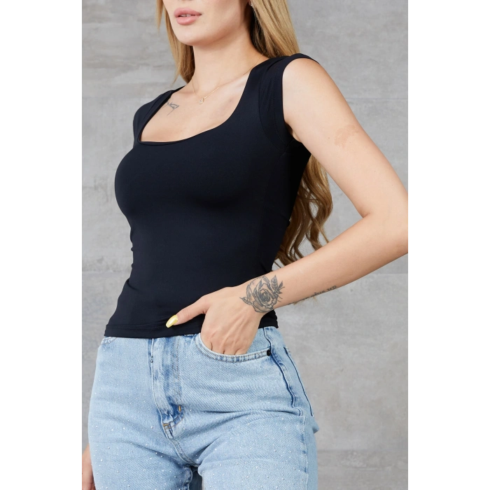 Kadın U Yaka Kısa Kol Likralı Body