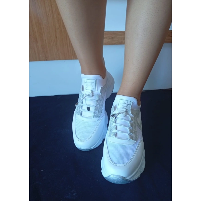 Kadın Yüksek Taban Rahat Şık Günlük Spor Ayakkabı Beyaz Renk