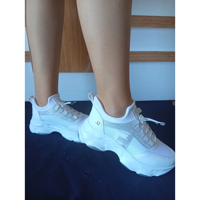 Kadın Yüksek Taban Rahat Şık Günlük Spor Ayakkabı Beyaz Renk