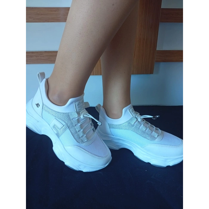 Kadın Yüksek Taban Rahat Şık Günlük Spor Ayakkabı Beyaz Renk