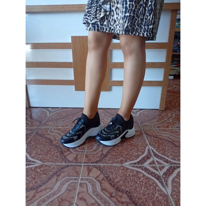 Kadın Yüksek Taban Rahat Şık Günlük Spor Ayakkabı Siyah Renk