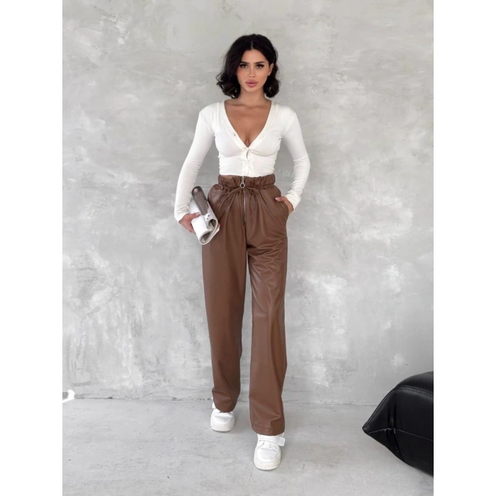 Kendinden ince kemerli deri pantolon kahve