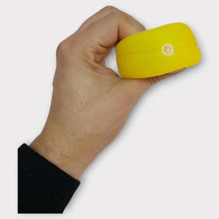 Köpek Oyuncağı - Plastik Düdüklü Top - Sarı - 1 ADET