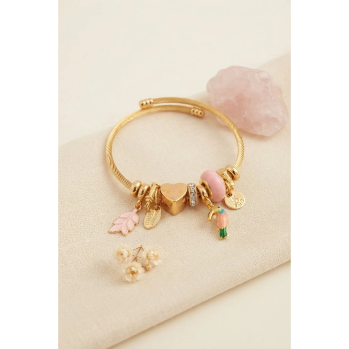 Kuş Figürlü Pembe Charmlı Gold Renk Bileklik