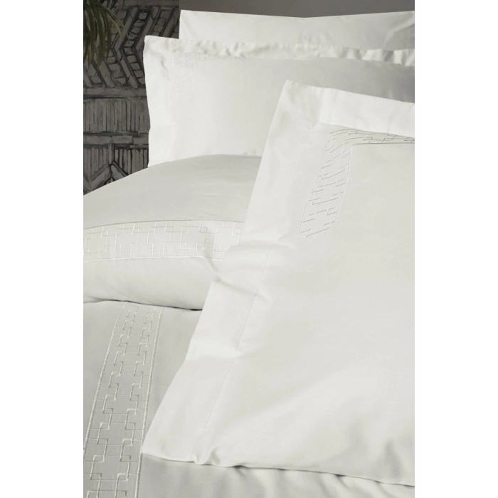 Nakışlı Çift Kişilik Saten Nev Takımı Luxe Ekru