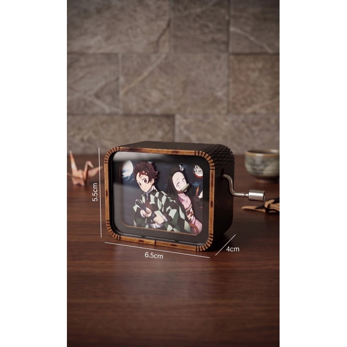 Nostaljik Ahşap Tasarım Demon Slayer Mekanik Müzik Kutusu