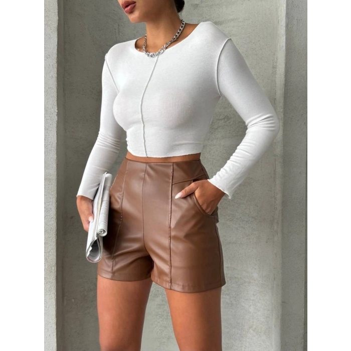 Parçalı cepli deri şort taba