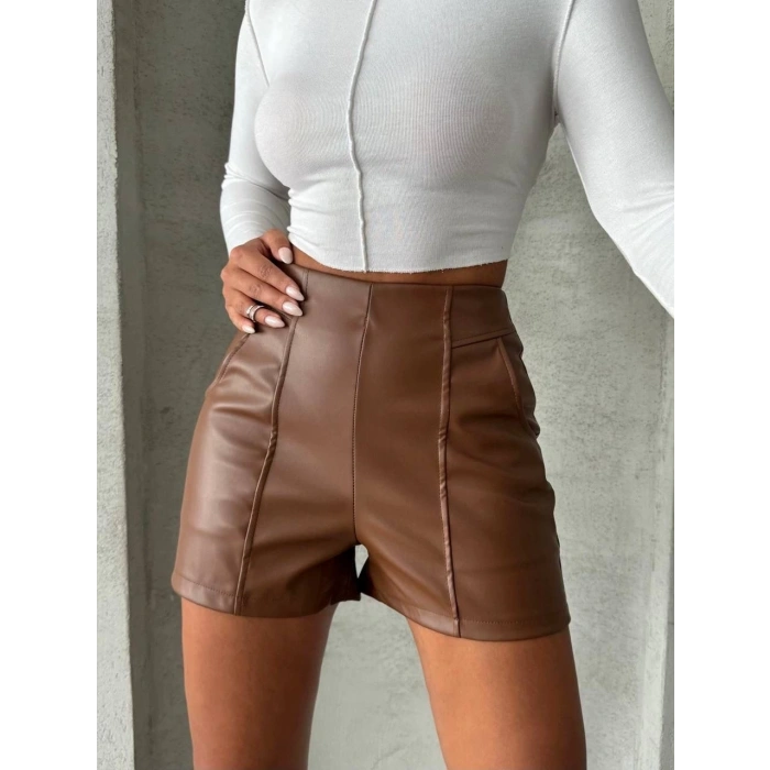 Parçalı cepli deri şort taba